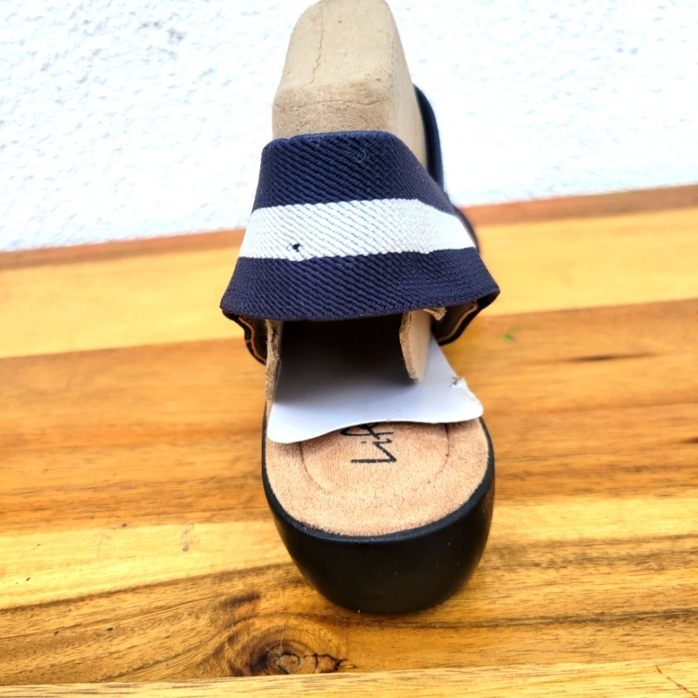 1 Amputee Shoe Women's  LifeStride Sandals  Size 10 M - Picture 13 of 16